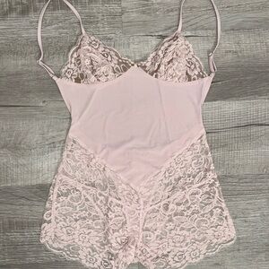 Madison Beer ~Preowned~ Romper Pink I AM‎ GIA Lace Small
